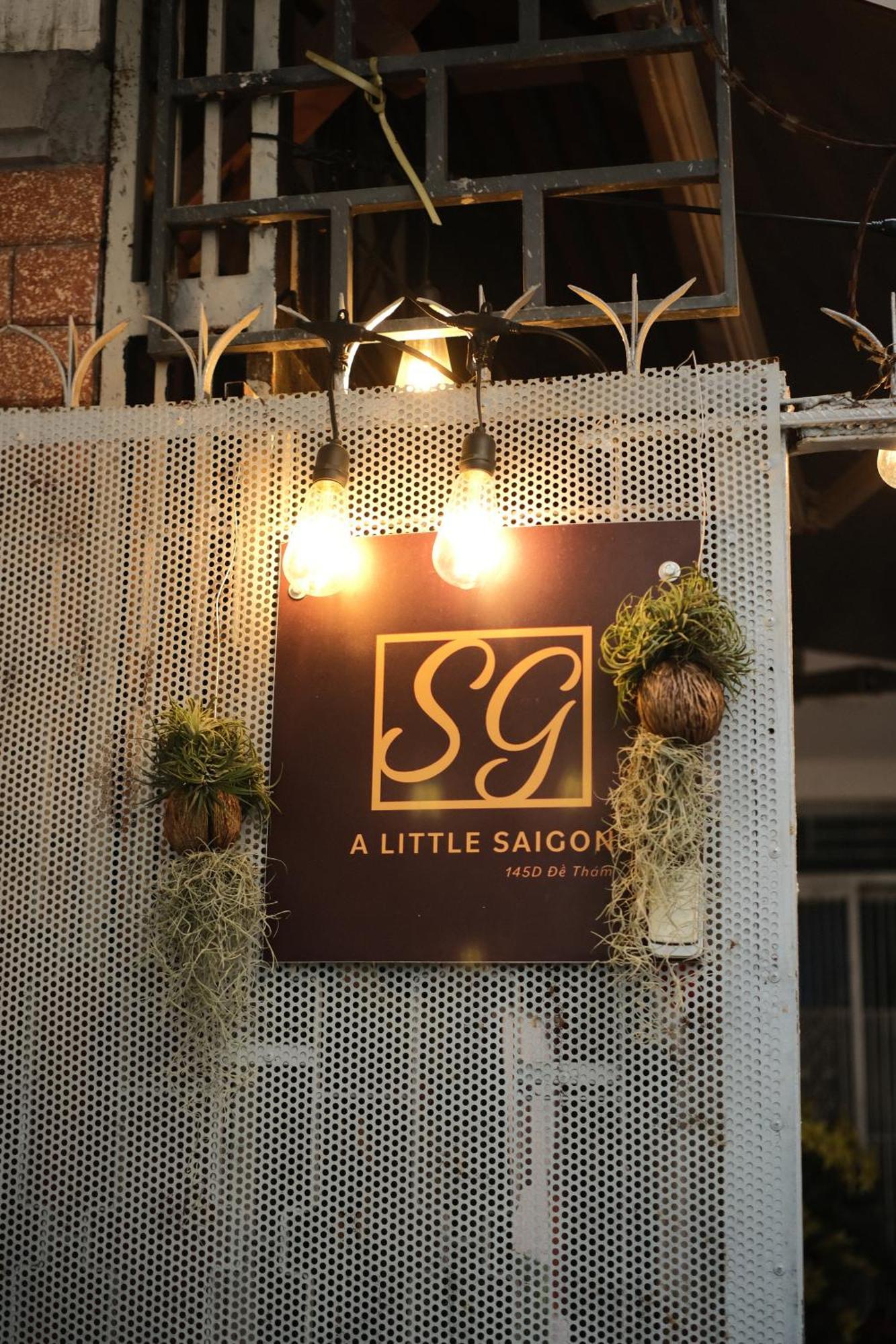 A Little Saigon Hotel - Bui Vien Walking Street ホーチミン市 エクステリア 写真
