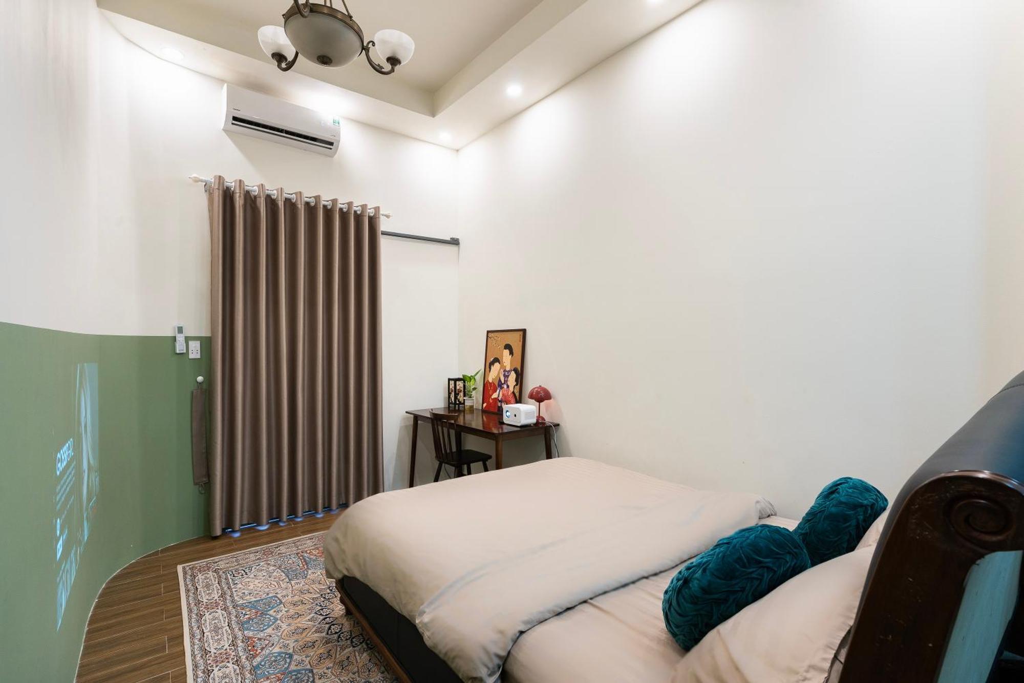 A Little Saigon Hotel - Bui Vien Walking Street ホーチミン市 エクステリア 写真
